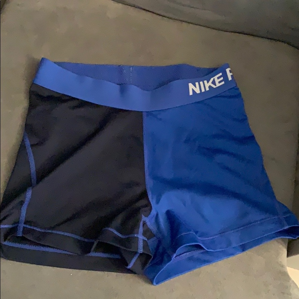 Nike Pro colorblock shorts